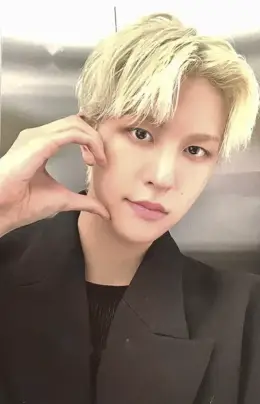 Kyungmin · Stunning