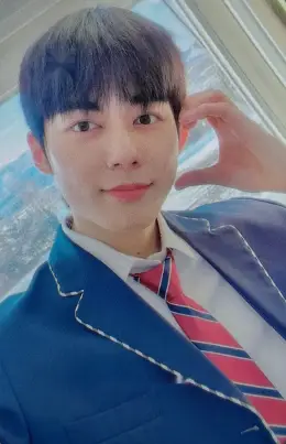 Jihun · Intro: Flight and a new Beginning