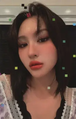 Siyeon · Apocalypse : Follow Us