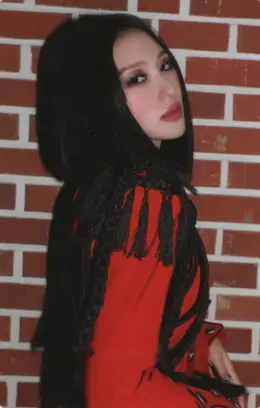 Siyeon · Apocalypse : Follow Us