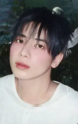 Taehyun · Starkissed