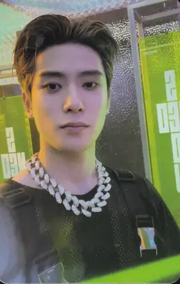 Jaehyun · 2 Baddies