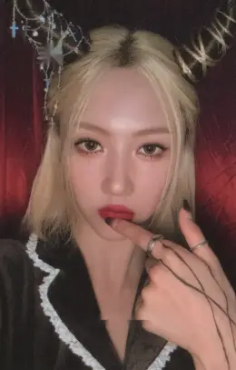 Yoohyeon · VillainS