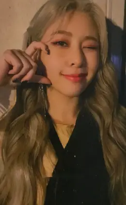 Minju · THE OTHER SIDE OF THE MOON