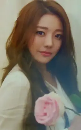 Yein · Kiss On The Lips