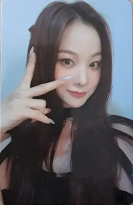 Solji · X