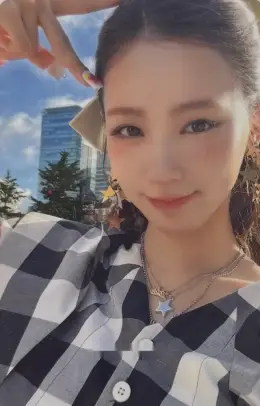 Miyeon · i-dle