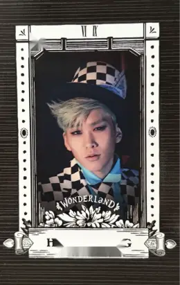 Hyunseong · Boyfriend in Wonderland