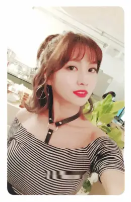 Momo · Twicetagram