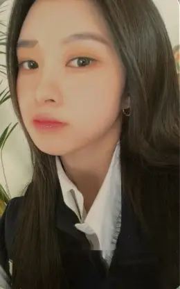 Dayeon · LOVESTRUCK!