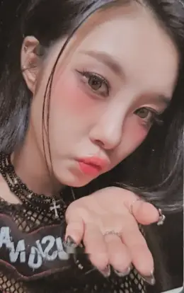 Dayeon · BUBBLE GUM
