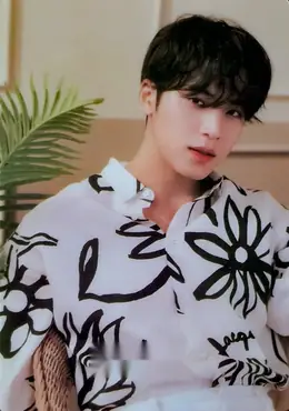 Mingyu · SEVENTEEN CAFE IN JAPAN [SUNSET RESORT]