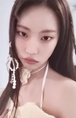Jia · Reebon