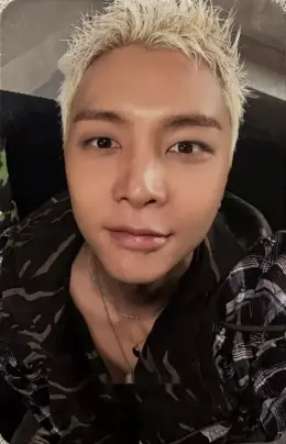 Johnny · BLINGY