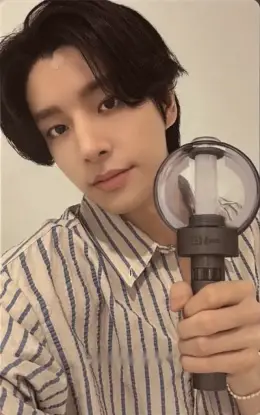Jake · Official Light Stick Ver. 2