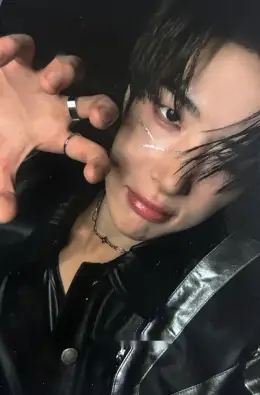 Jongwoo · 1’ONLY