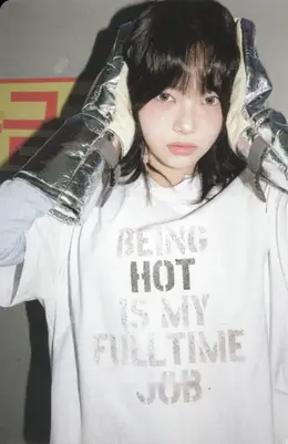 Hong Eunchae · HOT