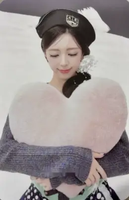 Yuna · Ice Cream