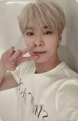 Moonbin · Switch On