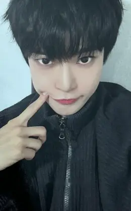 Doyoung · Walk