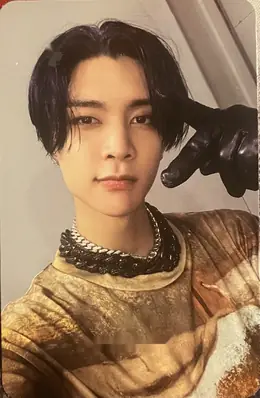 Johnny · 2 Baddies