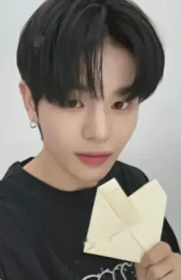 Mun Junghyun · HOT MESS