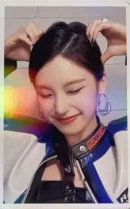 Yeji · Voltage