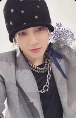 Choi Hyunsuk · REBOOT