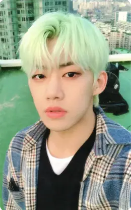 Lee Junyoung · Re:IZ