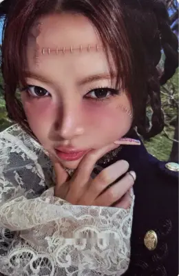 Hong Eunchae · PUREFLOW pt.1