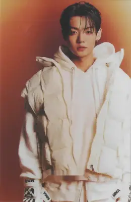Chan · Champagne Poppin'