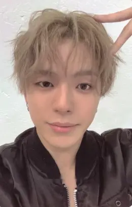 Yoon Jaehyuk · New Wav