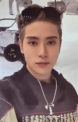 Jaehyun · 2 Baddies