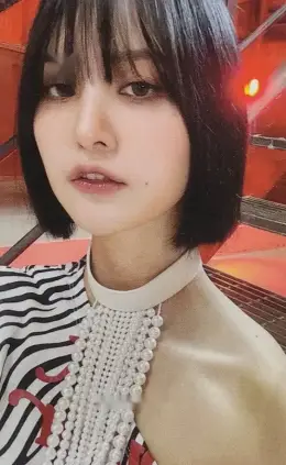Jeonghwa · X