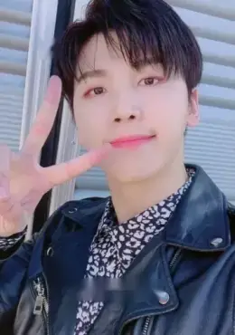 Woosung · Weekend Secret