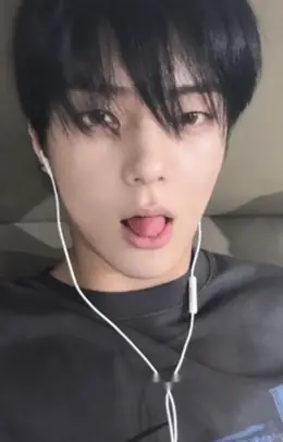 Leejeong · ROCK THE NATION