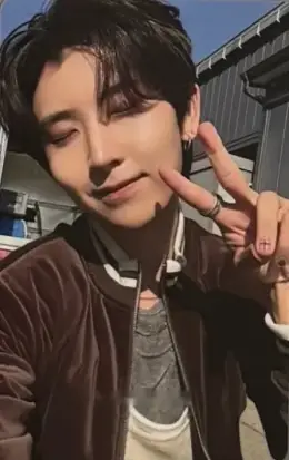 Kevin Park · 01