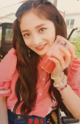 Jieqiong · Schxxl Out