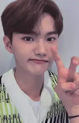 Donghyuk · K2Y I: CONFIDENCE [Thumbs Up]