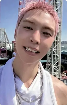 Johnny · BLINGY