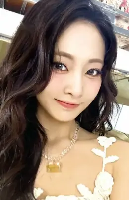 Tzuyu · #TWICE5