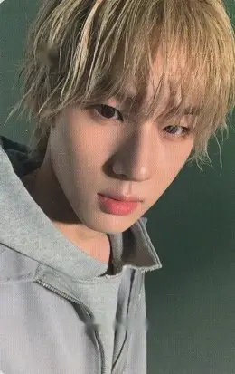 Yoonsung · Stunning