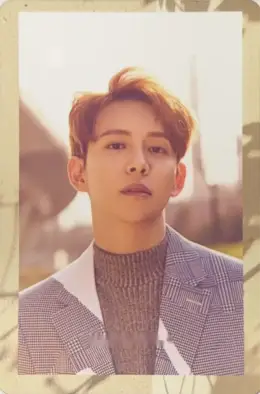 Park Kyung · Blooming Period