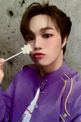 Eunho · Youni-Q