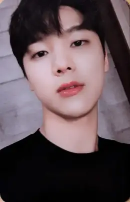 Minhyuk · 7°CN