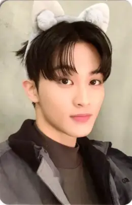 Mark · Pink Christmas 2023