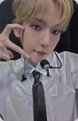 Baekhyun · 2025 BAEKHYUN World Tour <Reverie> +  2026 Reverie [dot] Encore  & LiveStream