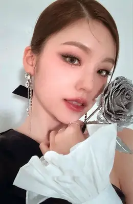 Yeji · CHECKMATE