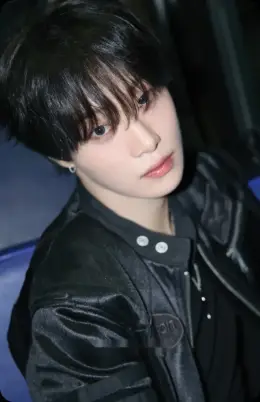 Nam JiWoon · yesweare