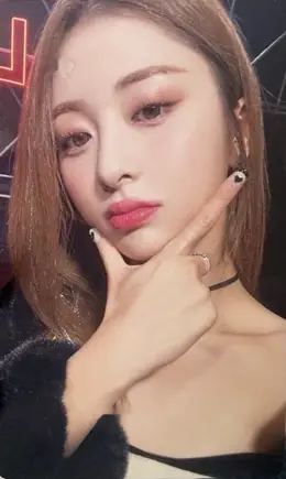 Huh Yunjin · FEARLESS (Japanese Ver.)